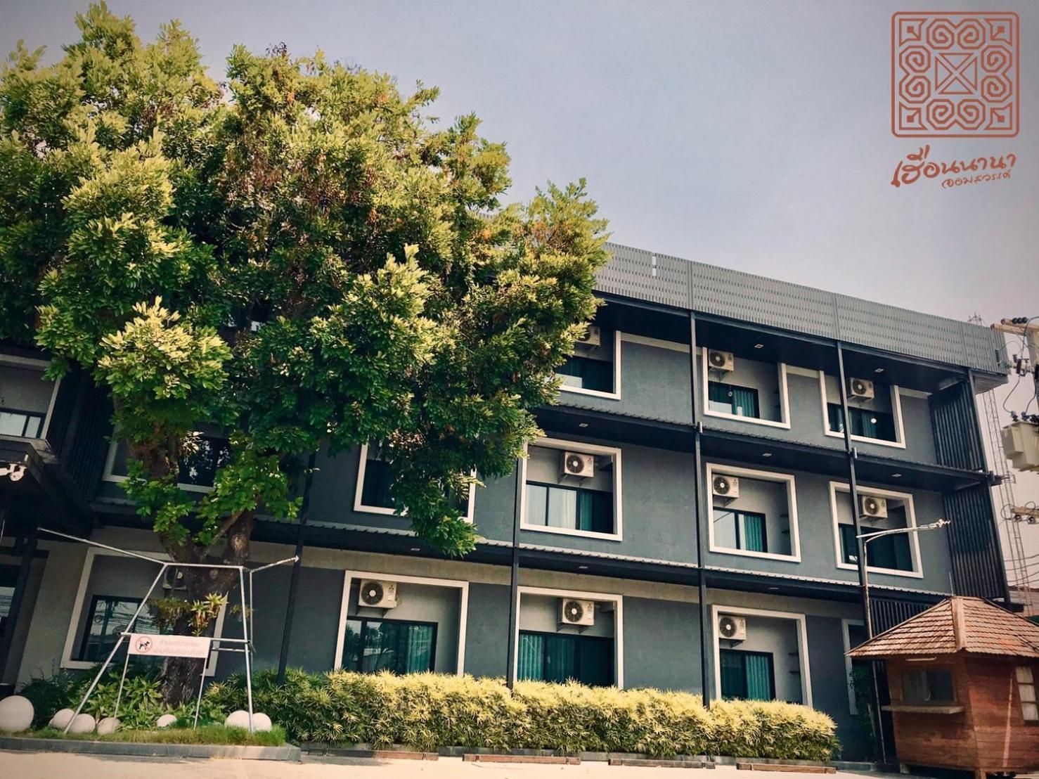 Hotel Huern Nana Jomsawan Phrae Zewnętrze zdjęcie