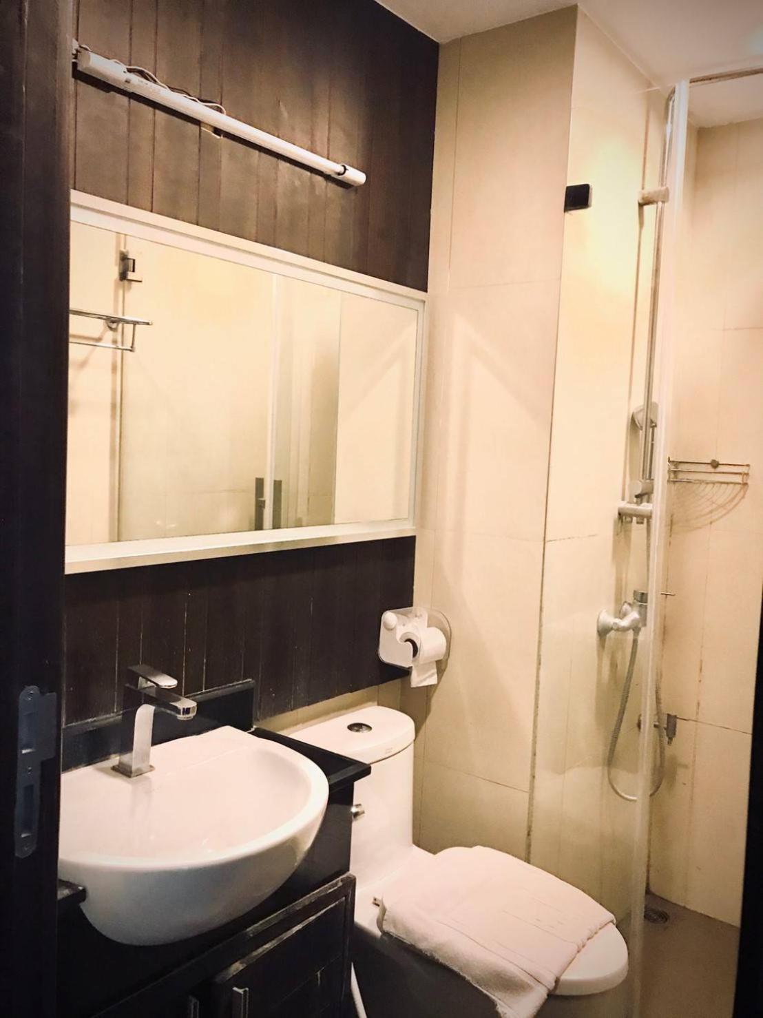 Hotel Huern Nana Jomsawan Phrae Zewnętrze zdjęcie